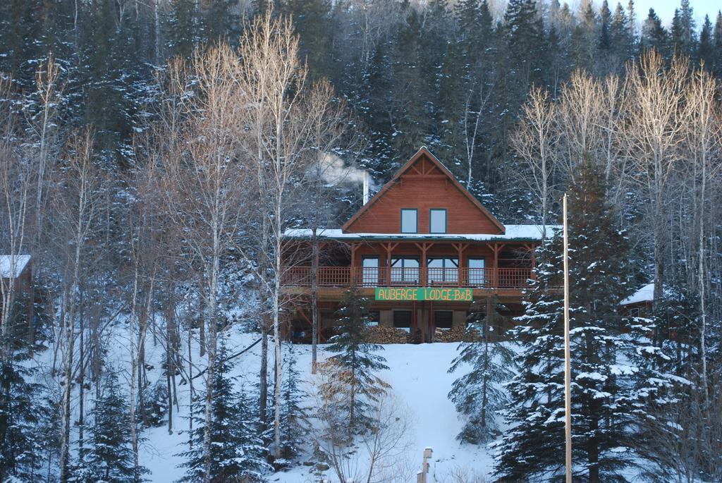 Auberge De La Riviere Matapedia - Matapedia River Lodge Routhierville Екстер'єр фото