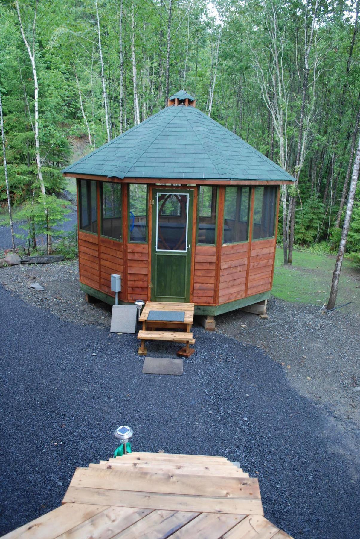 Auberge De La Riviere Matapedia - Matapedia River Lodge Routhierville Екстер'єр фото